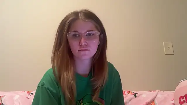 Snapshot of Riley_ray69 chatting on December 2025 02:19:01 AM Riley ray69 online show from December 2025 02:19:01 AM