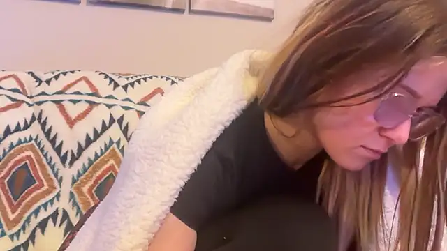 Snapshot of Riley_ray69 chatting on December 2025 01:13:02 AM Riley ray69 online show from December 2025 01:13:02 AM