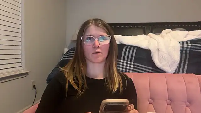 Snapshot of Riley_ray69 chatting on December 2025 02:20:02 AM Riley ray69 online show from December 2025 02:20:02 AM