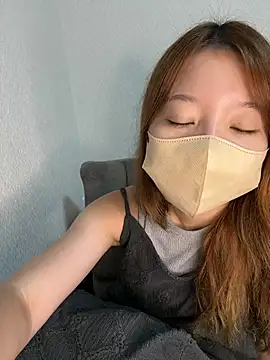 Snapshot of yuuhichan chatting on October 2025 03:45:01 PM yuuhichan online show from October 2025 03:45:01 PM