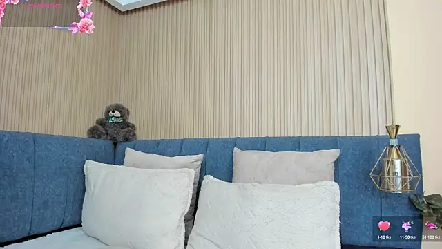 angel ponce online show from September 2025 01:24:01 PM