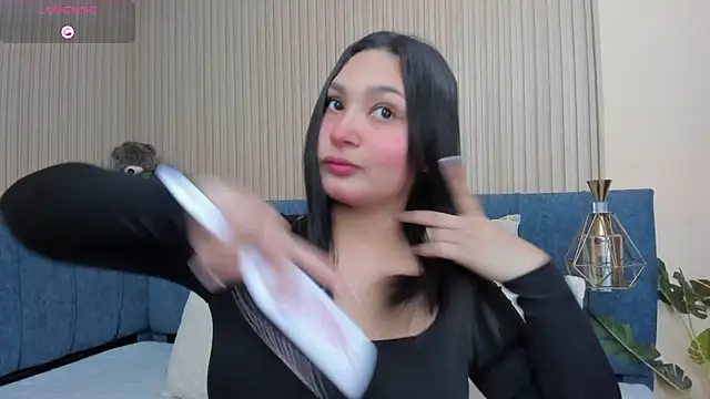 angel ponce online show from March 2026 07:15:02 PM