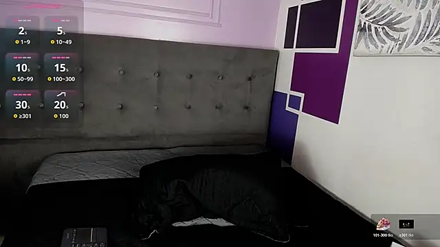 tiiny emilly online show from October 2025 04:08:02 PM