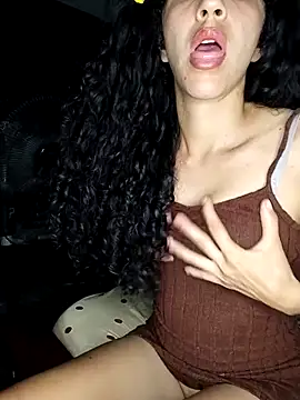 lucerocutte online show from November 2025 03:04:01 AM