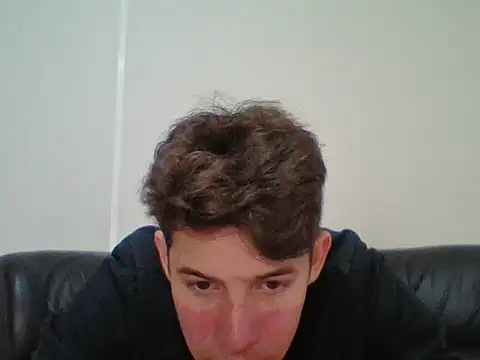 Snapshot of Maxtaylor18 chatting on November 2025 04:12:01 AM Maxtaylor18 online show from November 2025 04:12:01 AM