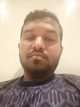 Snapshot of VJ17 chatting on November 2025 06:40:02 PM VJ17 online show from November 2025 06:40:02 PM