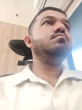 Snapshot of VJ17 chatting on February 2026 10:33:01 AM VJ17 online show from February 2026 10:33:01 AM