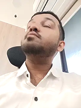 Snapshot of VJ17 chatting on February 2026 05:48:01 AM VJ17 online show from February 2026 05:48:01 AM