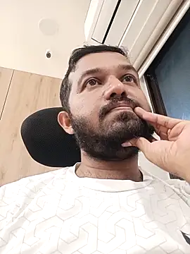 Snapshot of VJ17 chatting on March 2026 12:35:02 PM VJ17 online show from March 2026 12:35:02 PM