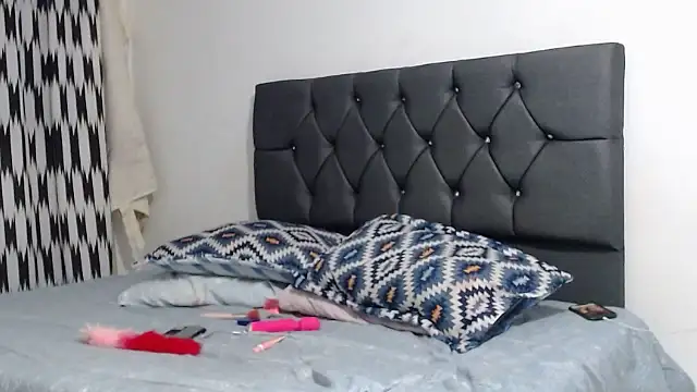 Snapshot of Angeliicaxx chatting on October 2025 12:42:02 AM Angeliicaxx online show from October 2025 12:42:02 AM