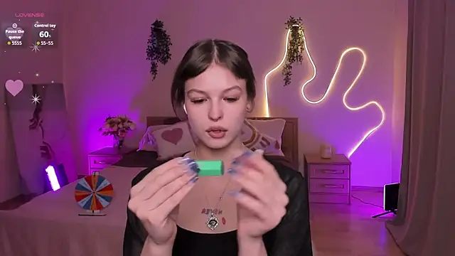 Lisa Blossom online show from March 2026 06:08:01 AM