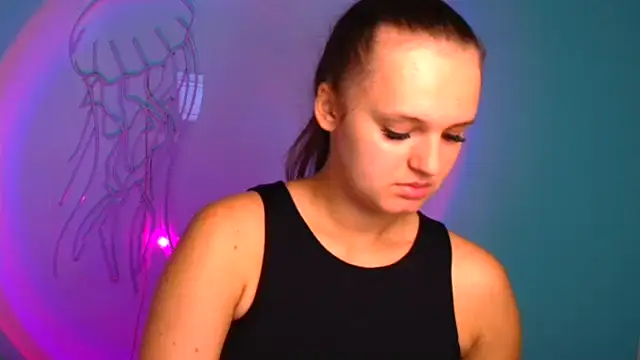 Aurora White online show from September 2025 11:21:01 AM