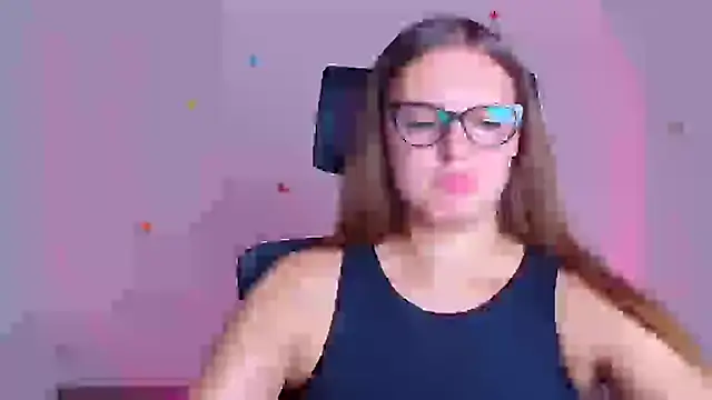 Aurora White online show from September 2025 11:32:01 AM