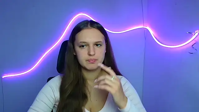 Aurora White online show from September 2025 11:15:02 AM