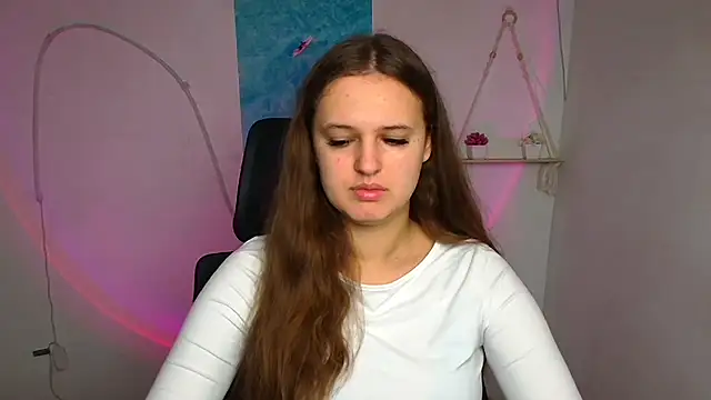 Aurora White online show from October 2025 06:28:02 AM