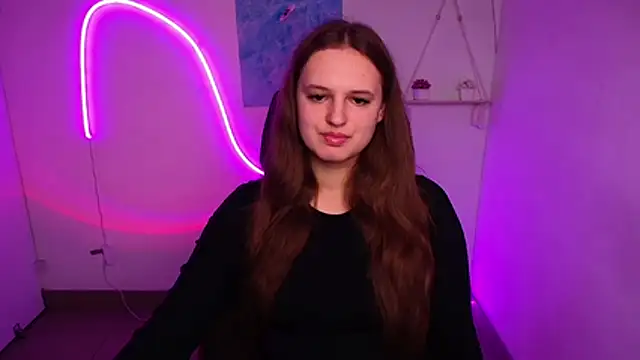 Aurora White online show from November 2025 12:17:01 PM