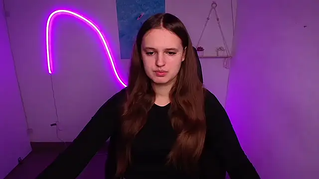 Aurora White online show from November 2025 12:17:01 PM