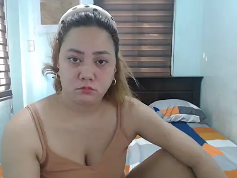 Hello Kiffy69 online show from May 2026 11:22:01 PM