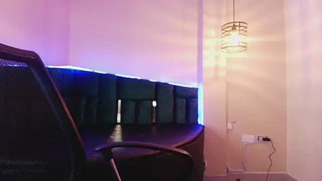  Emily rosee  online show from November 2025 11:33:02 AM