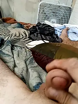 Southerngent1979 online show from September 2025 11:51:02 PM