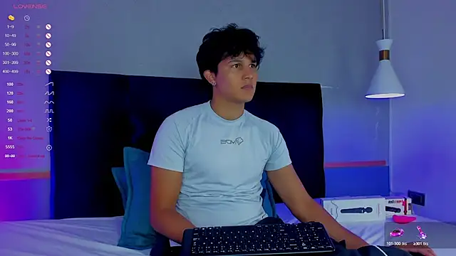 Snapshot of Leo_Savage_ chatting on November 2025 03:49:01 AM Leo Savage online show from November 2025 03:49:01 AM