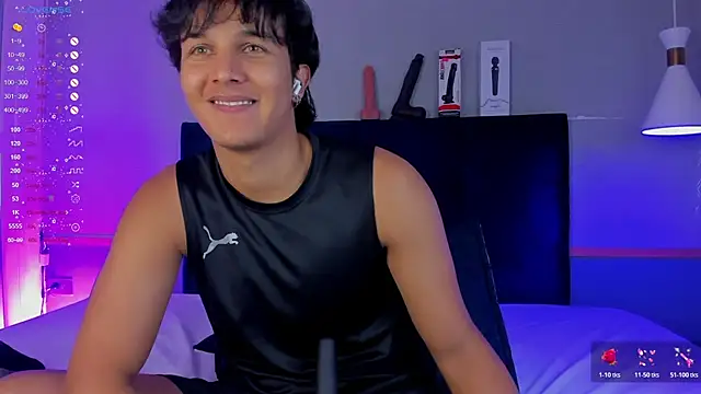 Snapshot of Leo_Savage_ chatting on November 2025 03:45:01 AM Leo Savage online show from November 2025 03:45:01 AM