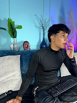 Snapshot of Leo_Savage_ chatting on January 2026 03:10:02 AM Leo Savage online show from January 2026 03:10:02 AM