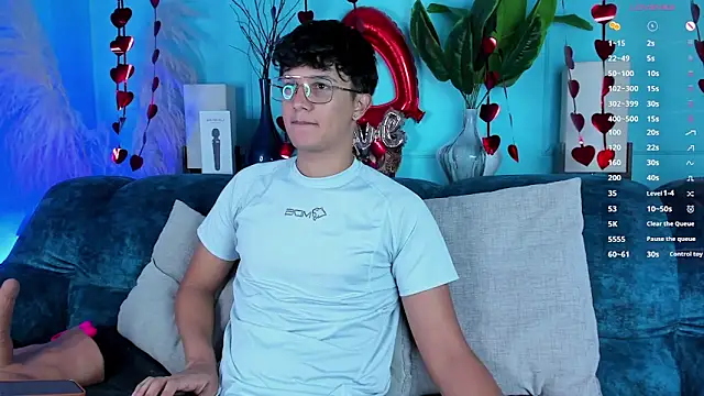 Snapshot of Leo_Savage_ chatting on February 2026 04:27:02 AM Leo Savage online show from February 2026 04:27:02 AM