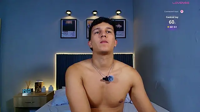 Leo Savage  online show from July 2026 03:09:02 AM