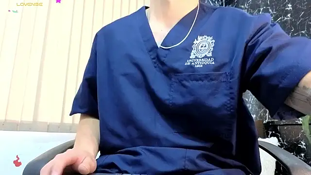 Snapshot of Alexander_ferre chatting on February 2026 12:23:02 PM Alexander ferre online show from February 2026 12:23:02 PM