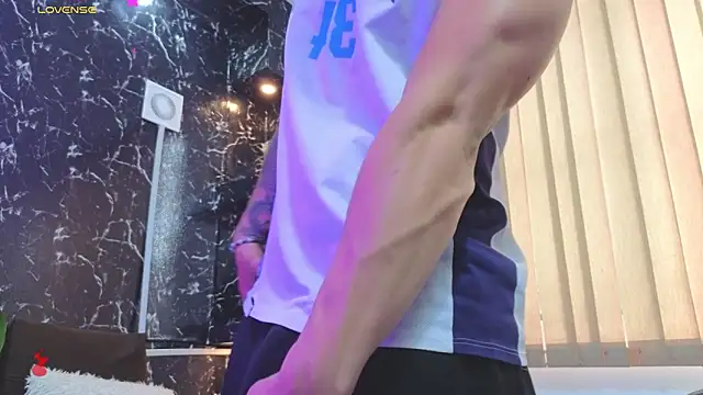 Alexander ferre online show from March 2026 01:48:01 PM