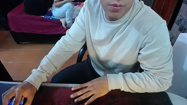 Little Kmi online show from October 2025 02:10:01 PM