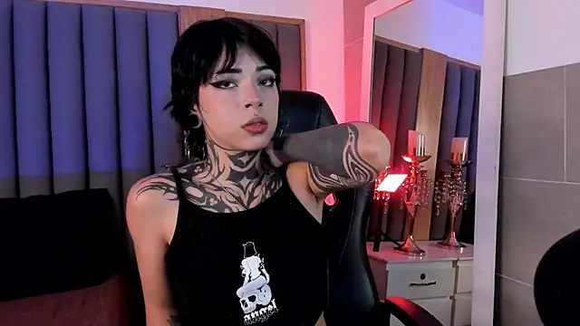 misstomie  online show from February 2026 03:27:02 PM