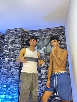 gustavo saaled19  online show from September 2025 09:26:02 PM