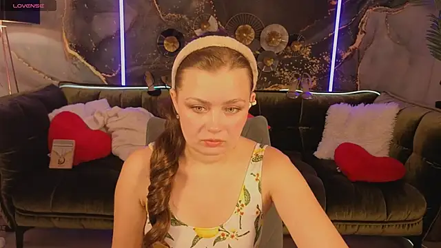 Snapshot of RedDoll_ chatting on September 2025 07:36:01 PM RedDoll online show from September 2025 07:36:01 PM