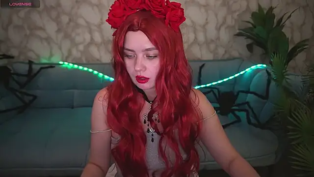 Snapshot of RedDoll_ chatting on October 2025 07:37:02 PM RedDoll online show from October 2025 07:37:02 PM