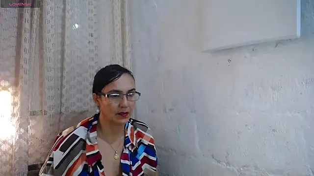 Snapshot of gabbyparker_ chatting on September 2025 01:56:01 PM gabbyparker online show from September 2025 01:56:01 PM