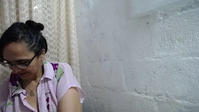 Snapshot of gabbyparker_ chatting on October 2025 10:47:01 AM gabbyparker online show from October 2025 10:47:01 AM