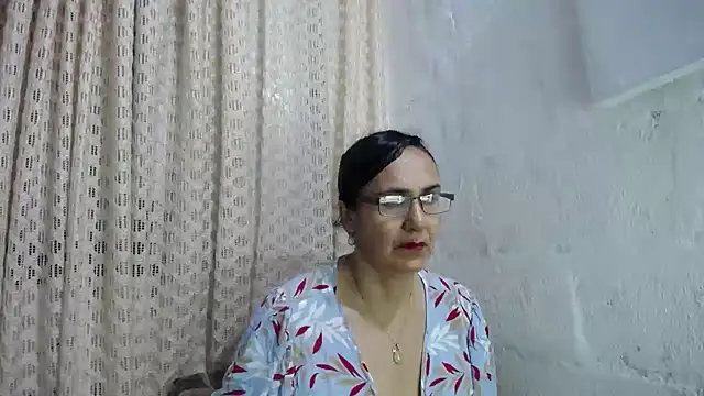 Snapshot of gabbyparker_ chatting on November 2025 09:53:02 AM gabbyparker online show from November 2025 09:53:02 AM