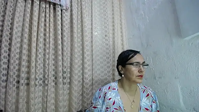 Snapshot of gabbyparker_ chatting on November 2025 09:31:01 AM gabbyparker online show from November 2025 09:31:01 AM