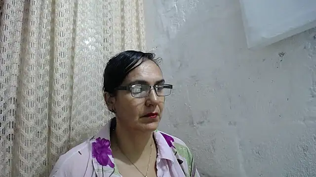 Snapshot of gabbyparker_ chatting on November 2025 09:41:02 AM gabbyparker online show from November 2025 09:41:02 AM