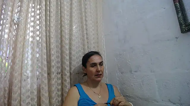 Snapshot of gabbyparker_ chatting on February 2026 10:47:02 PM gabbyparker online show from February 2026 10:47:02 PM