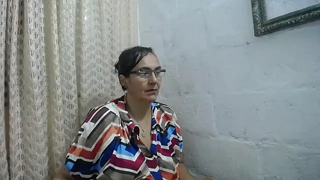 Snapshot of gabbyparker_ chatting on February 2026 09:43:01 AM gabbyparker online show from February 2026 09:43:01 AM