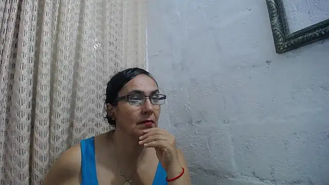 Snapshot of gabbyparker_ chatting on February 2026 12:42:02 AM gabbyparker online show from February 2026 12:42:02 AM