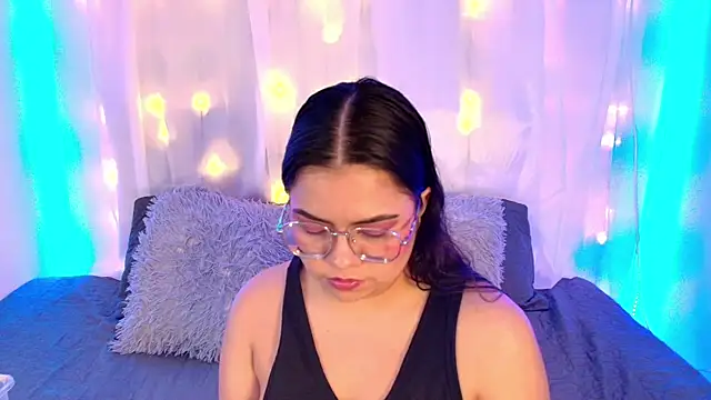 LilyRousee online show from November 2025 12:54:01 AM