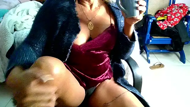 ju muniz01 online show from May 2026 10:10:01 AM