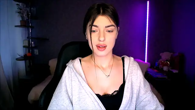 Snapshot of Dianaa_Lee0 chatting on March 2026 02:45:01 PM Dianaa Lee0 online show from March 2026 02:45:01 PM