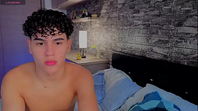 Theimperialboys  online show from March 2026 08:01:01 PM