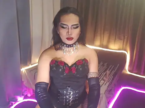 Snapshot of Hail_ur_Dominant chatting on November 2025 07:47:01 PM Hail ur Dominant online show from November 2025 07:47:01 PM