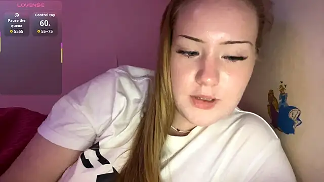 PandaFluff online show from September 2025 05:23:01 PM